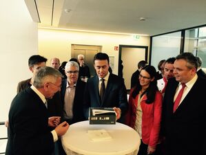 v.l. Thomas Elsner, Saskia Esken, Erich Klemm, Nils Schmid, Katrin Heeskens, Thomas Peter, Daniel Steinrode